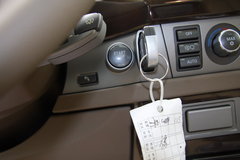 2007款 730Li 3.0L 减配版