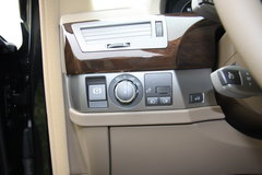 2007款 730Li 3.0L 减配版