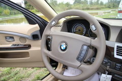 2007款 730Li 3.0L 减配版