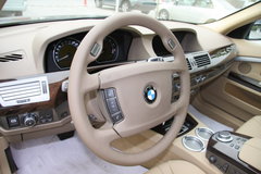 2007款 730Li 3.0L 减配版