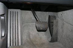 2007款 730Li 3.0L 减配版