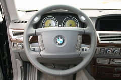 2007款 730Li 3.0L 减配版