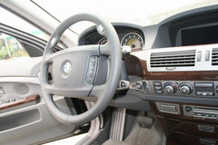 2007款 730Li 3.0L 减配版