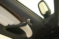 2006款 Vector 2.3T 自动 
