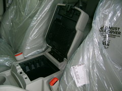 2009款 4.7 自动 7座