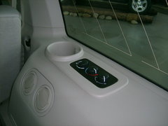 2009款 4.7 自动 7座