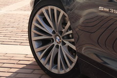 2010款 3.0T sDrive35i豪华型
