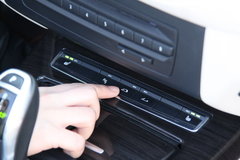 2010款 3.0T sDrive35i豪华型