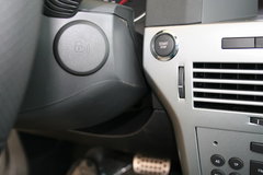 2007款 1.8L 自动 五门 豪华型