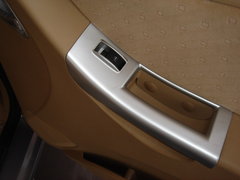 2007款 2.0L 手动 标准型