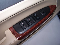 2009款 2.0 自动 尊崇型