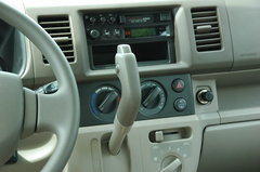 2009款 1.4 自动 豪华型 两驱
