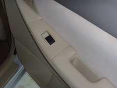 2009款 1.6L 自动 豪华版