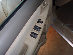 2009款 1.6L 自动 豪华版