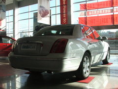 2005款 2.7L 自动 V6标配