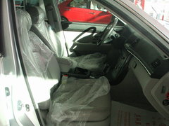 2005款 2.7L 自动 V6标配