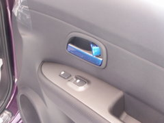 2005款 2.0L 自动 7座