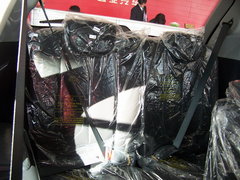 2005款 2.0L 自动 7座