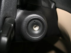 2007款 三厢 2.0L 自动 尊贵版