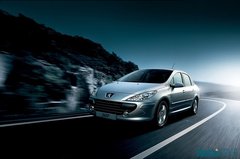 2007款 三厢 2.0L 自动 尊贵版