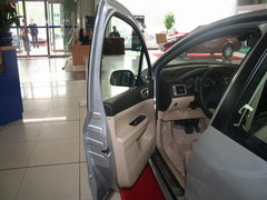 2007款 三厢 2.0L 自动 尊贵版