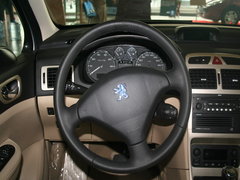 2007款 三厢 2.0L 自动 尊贵版
