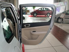 2007款 三厢 2.0L 自动 尊贵版