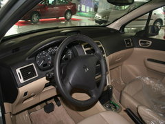 2007款 三厢 2.0L 自动 尊贵版