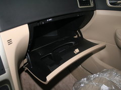 2007款 三厢 2.0L 自动 尊贵版