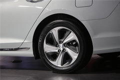 2015款 1.6T DLX尊贵型