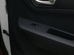2016款 2.8T 两驱超豪华款JE493ZLQ4CA