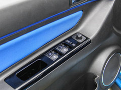 2015款 1.5L 手动精英版