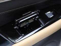 2016款 300h 领先版