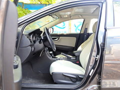 2016款 1.6L 自动舒适型