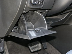 2017款 1.4T 双离合领锋版