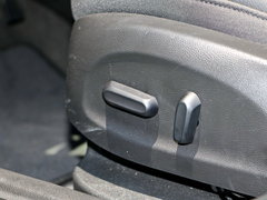 2017款 1.4T 双离合领锋版