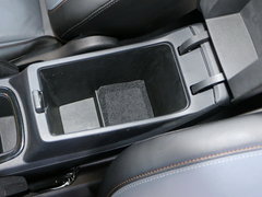 2017款 1.4T 双离合领锋版