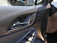 2017款 1.4T 双离合领锋版