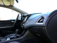2017款 1.4T 双离合领锋版