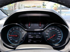 2017款 1.4T 双离合领锋版