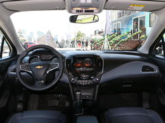 2017款 1.4T 双离合领锋版