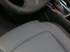 2017款 1.4T 双离合领锋版