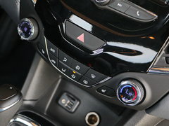 2017款 1.4T 双离合领锋版