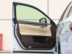 2015款 300h 尊贵版