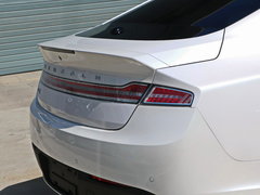 2017款 2.0T 尊雅版