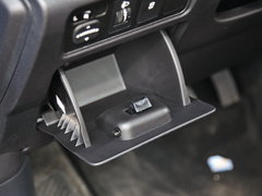 2016款 1.5L 自动豪华版