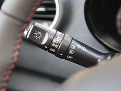 2016款 1.5L 自动豪华版