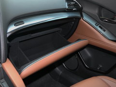 2016款 1.5T 两驱尊享版