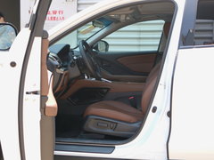 2016款 1.5T 两驱尊享版