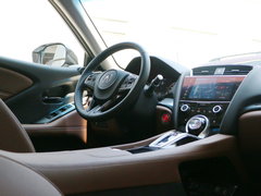 2016款 1.5T 两驱尊享版